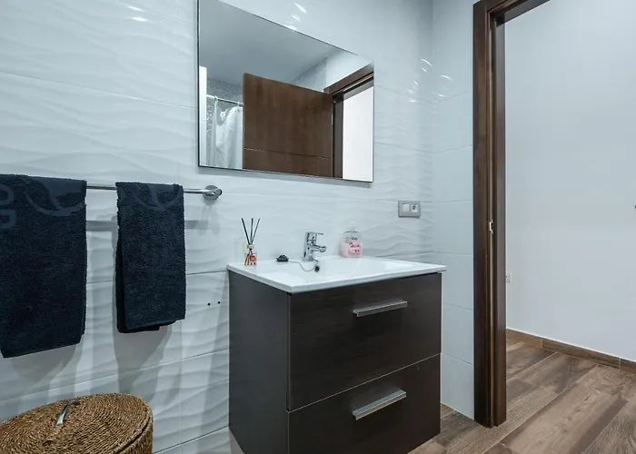 Aramai فيلة أذيخي